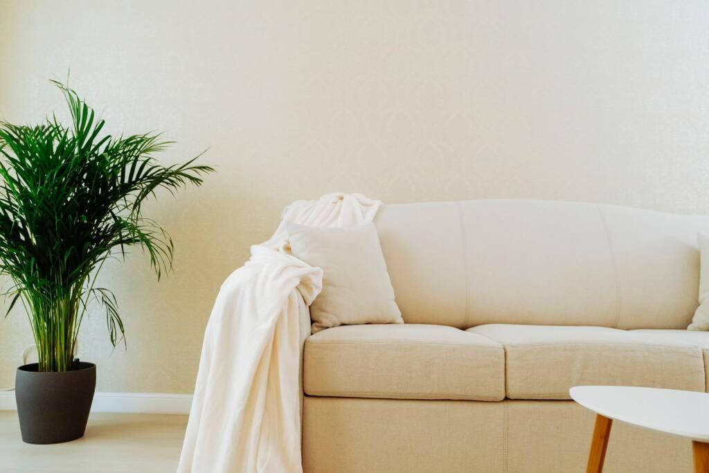 Elegant Vibes Apartment Next To Obor Market Bukares Bagian luar foto